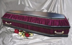 ГРОБ КОМБИ ЧЁРНЫЙ ШЕСТИГРАННИК