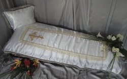 Комплект Атлас с вышивкой